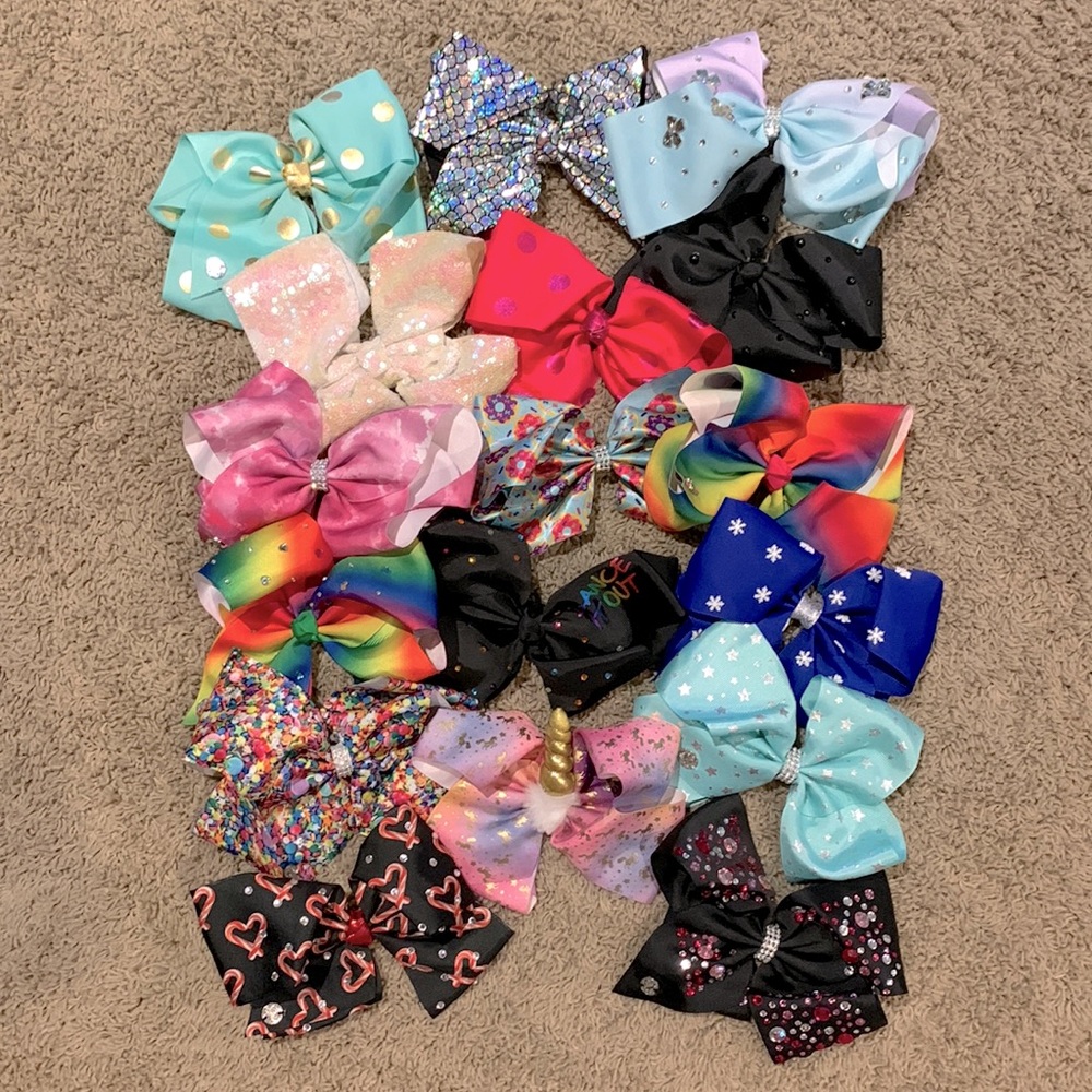 🎀 17 Hair Bows 🎀